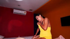 Thai massage MILF giving extra services