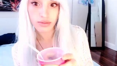 Amateur blonde teen girlfriend toyed and facialized