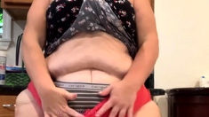 Hot Brunette Amateur Takes Ass Cumshot