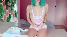 Amateur Teen Dances and Teases Solo on cam