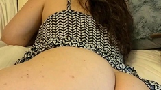 Amateur Webcam Chick Masturbates On Webcam More At