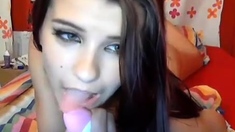 Amateur young teen solo masturbation on her livingroom